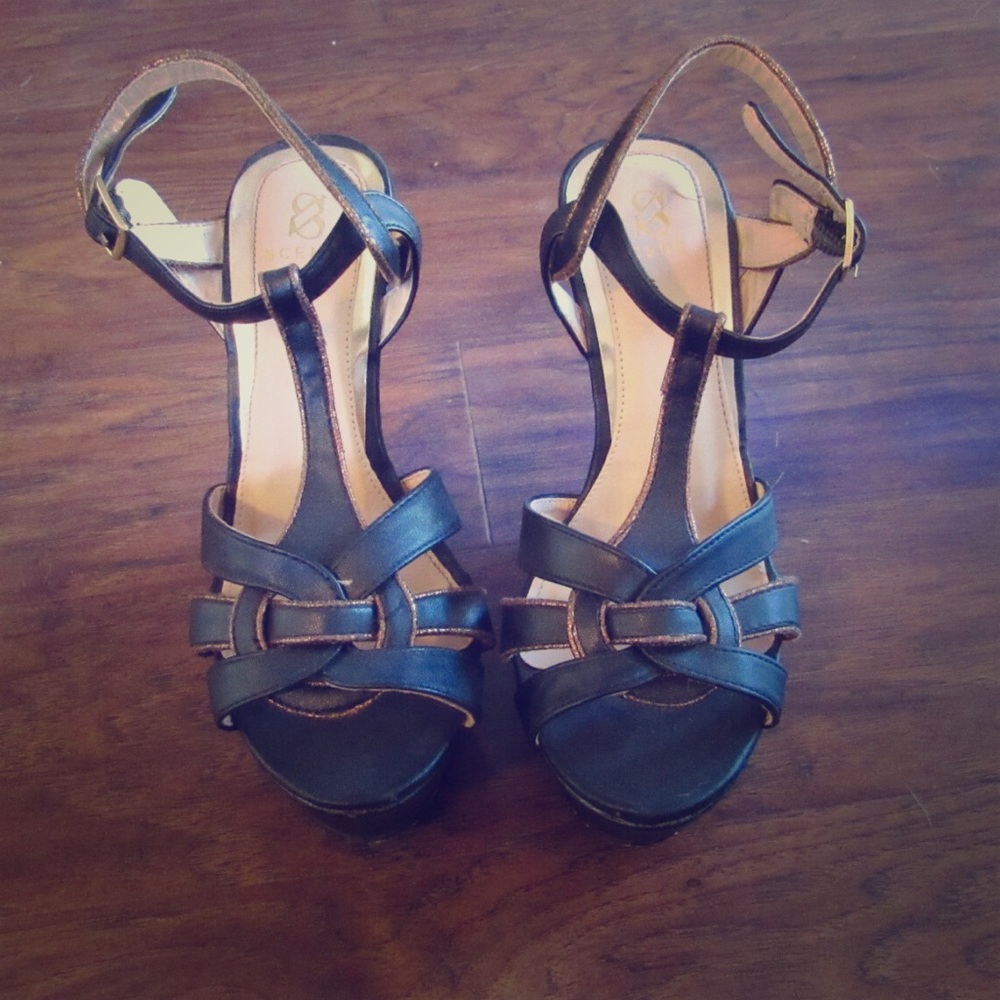 Super cute wedges!!